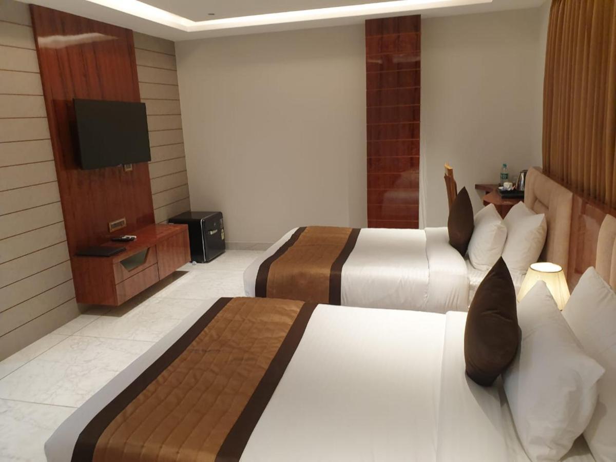 Hotel Suncity Palace Katihar Dış mekan fotoğraf