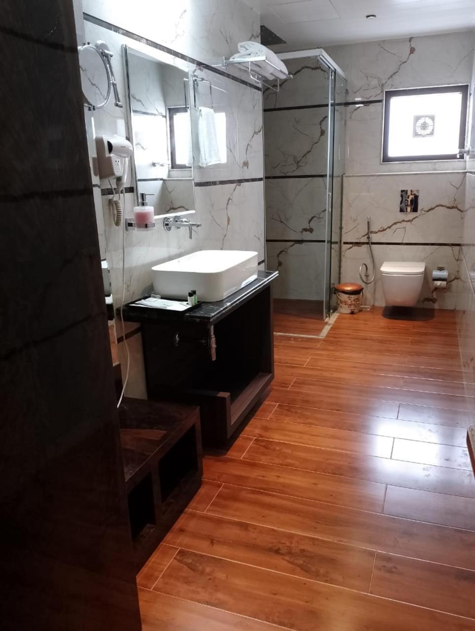 Hotel Suncity Palace Katihar Dış mekan fotoğraf