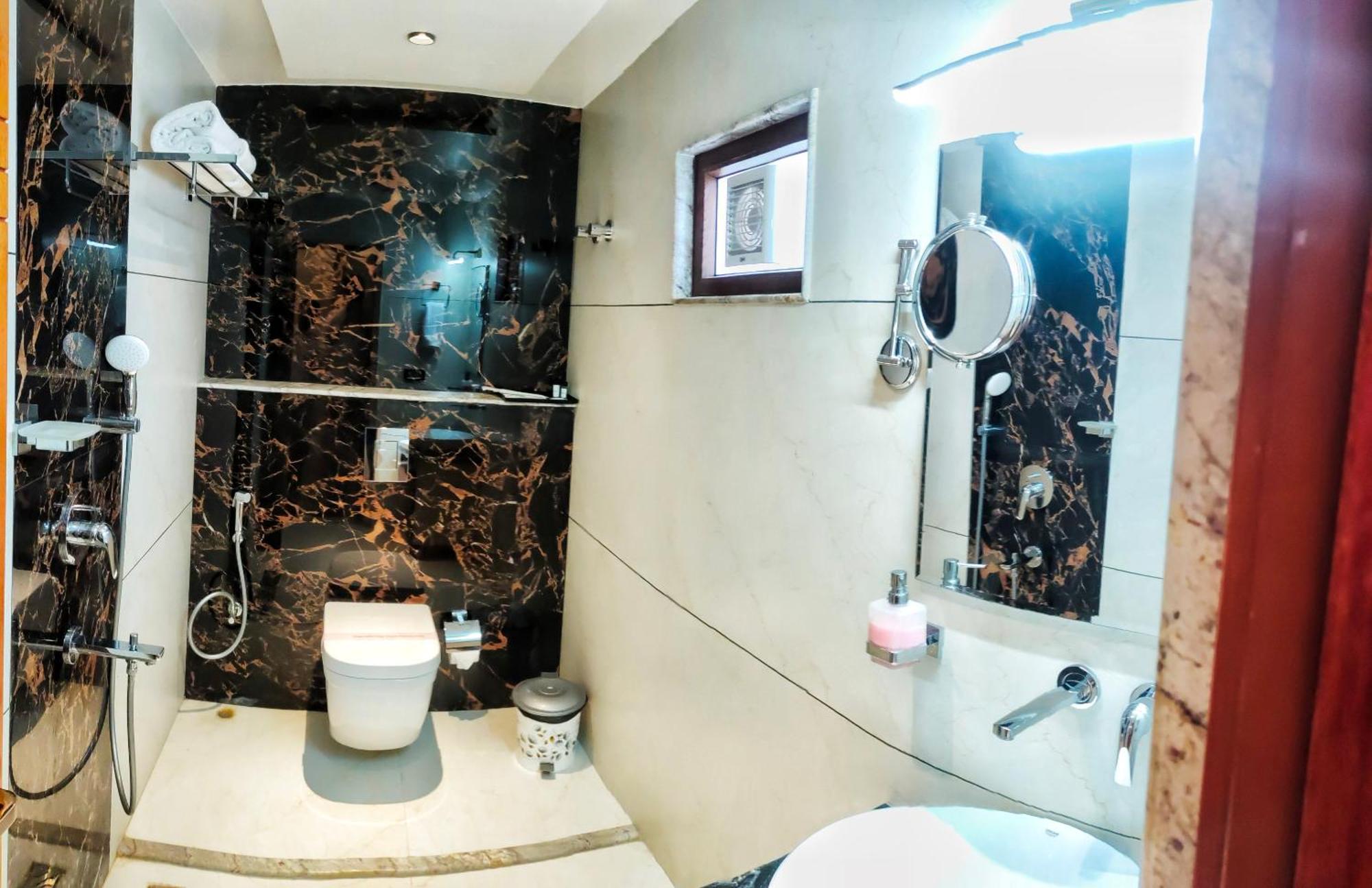 Hotel Suncity Palace Katihar Dış mekan fotoğraf